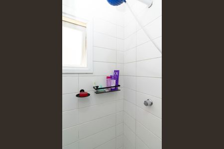 Casa de condomínio à venda com 60m², 2 quartos e 1 vaga Casa de condomínio à venda com 60m², 2 quartos e 1 vagaBanheiro da Suíte 2