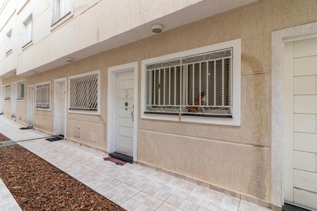 Casa de condomínio à venda com 60m², 2 quartos e 1 vaga Casa de condomínio à venda com 60m², 2 quartos e 1 vagaFachada da Casa