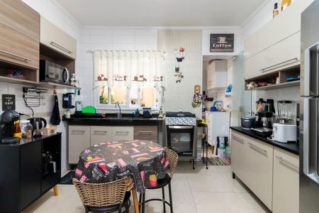 Casa de condomínio à venda com 60m², 2 quartos e 1 vaga Casa de condomínio à venda com 60m², 2 quartos e 1 vagaCozinha