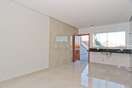 Casa à venda com 146m², 2 quartos e 4 vagas Casa à venda com 146m², 2 quartos e 4 vagasCozinha
