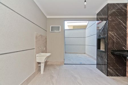 Casa à venda com 146m², 2 quartos e 4 vagas Casa à venda com 146m², 2 quartos e 4 vagasÁrea de Serviço