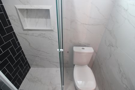 Casa à venda com 146m², 2 quartos e 4 vagasQuarto 2 - Banheiro