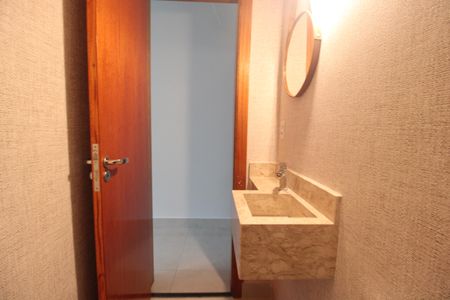 Casa à venda com 146m², 2 quartos e 4 vagasLavabo