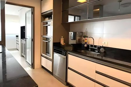 Apartamento à venda com 173m², 4 quartos e 3 vagas