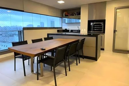 Apartamento à venda com 173m², 4 quartos e 3 vagas