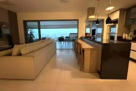 Apartamento à venda com 173m², 4 quartos e 3 vagas