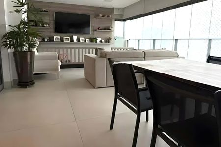 Apartamento à venda com 173m², 4 quartos e 3 vagas