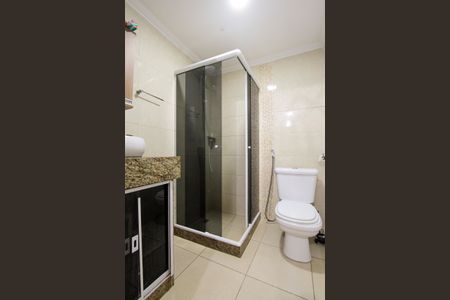 Casa de condomínio à venda com 200m², 4 quartos e 2 vagas Casa de condomínio à venda com 200m², 4 quartos e 2 vagasBanheiro de serviço