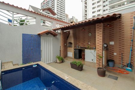 Casa de condomínio à venda com 200m², 4 quartos e 2 vagas Casa de condomínio à venda com 200m², 4 quartos e 2 vagasQuintal de entrada