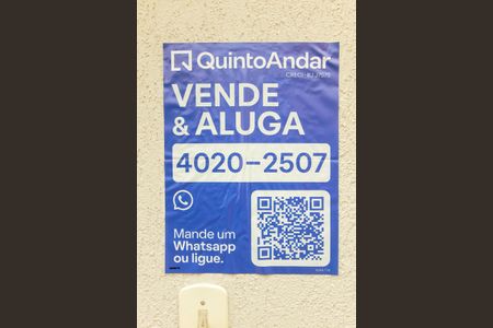 Casa de condomínio à venda com 200m², 4 quartos e 2 vagas Casa de condomínio à venda com 200m², 4 quartos e 2 vagasPlaquinha