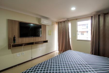 Casa de condomínio à venda com 200m², 4 quartos e 2 vagas Casa de condomínio à venda com 200m², 4 quartos e 2 vagasQuarto 2 suíte