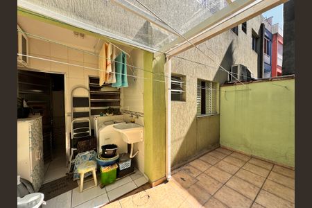 Apartamento à venda com 64m², 2 quartos e 2 vagas Apartamento à venda com 64m², 2 quartos e 2 vagasLavanderia