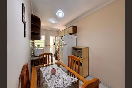 Apartamento à venda com 64m², 2 quartos e 2 vagas Apartamento à venda com 64m², 2 quartos e 2 vagasCozinha