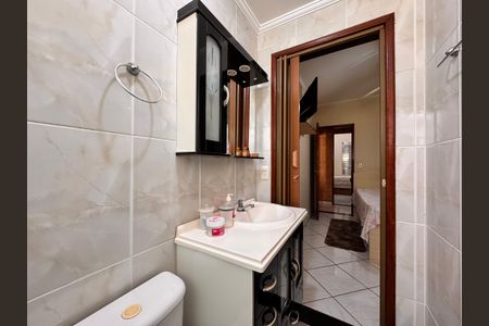 Apartamento à venda com 64m², 2 quartos e 2 vagas Apartamento à venda com 64m², 2 quartos e 2 vagasBanheiro da suíte