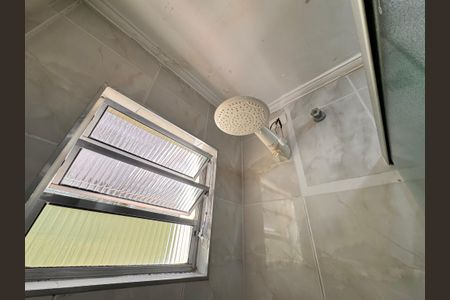 Apartamento à venda com 64m², 2 quartos e 2 vagas Apartamento à venda com 64m², 2 quartos e 2 vagasBanheiro da suíte