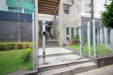 Apartamento à venda com 99m², 3 quartos e 3 vagasFachada