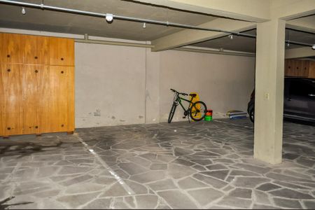 Apartamento à venda com 98m², 1 quarto e 2 vagas Apartamento à venda com 98m², 1 quarto e 2 vagasÁrea comum