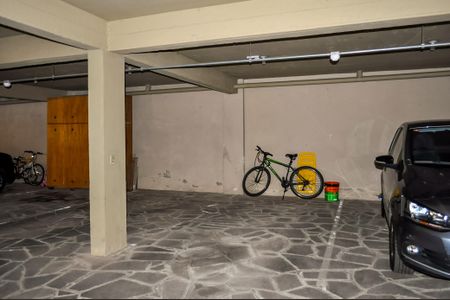 Apartamento à venda com 98m², 1 quarto e 2 vagas Apartamento à venda com 98m², 1 quarto e 2 vagasÁrea comum