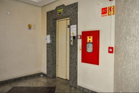 Apartamento à venda com 98m², 1 quarto e 2 vagas Apartamento à venda com 98m², 1 quarto e 2 vagasÁrea comum