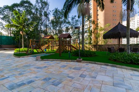 Apartamento para alugar com 245m², 4 quartos e 4 vagas Apartamento para alugar com 245m², 4 quartos e 4 vagasÁrea comum