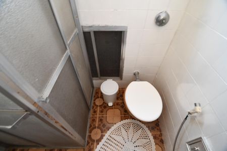 Casa à venda com 70m², 3 quartos e 3 vagasBanheiro 2