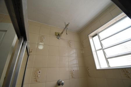 Casa à venda com 70m², 3 quartos e 3 vagasBanheiro 1