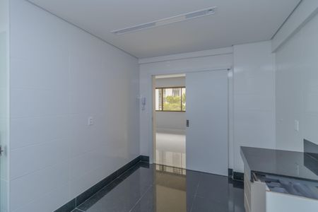 Apartamento à venda com 142m², 4 quartos e 3 vagasCozinha