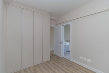 Apartamento à venda com 142m², 4 quartos e 3 vagasQuarto 3