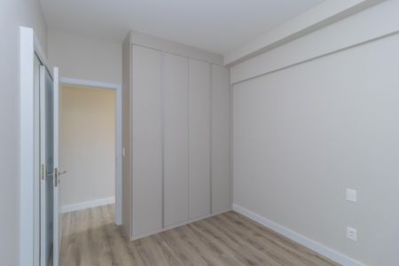 Apartamento à venda com 142m², 4 quartos e 3 vagasQuarto 2
