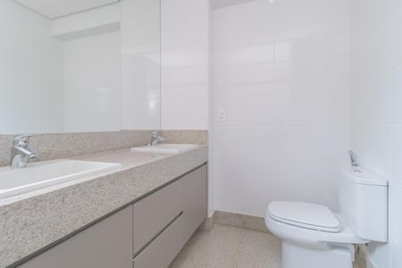 Apartamento à venda com 142m², 4 quartos e 3 vagasBanheiro