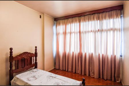 Apartamento à venda com 180m², 4 quartos e 1 vaga Apartamento à venda com 180m², 4 quartos e 1 vagaQuarto 1