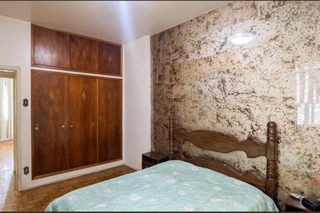 Apartamento à venda com 180m², 4 quartos e 1 vaga Apartamento à venda com 180m², 4 quartos e 1 vagaSuíte