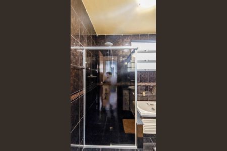 Apartamento à venda com 180m², 4 quartos e 1 vaga Apartamento à venda com 180m², 4 quartos e 1 vagaBanheiro