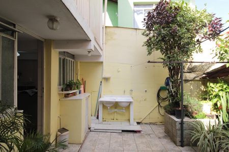 Casa à venda com 180m², 3 quartos e 2 vagasCasa 2 | Área de Serviço