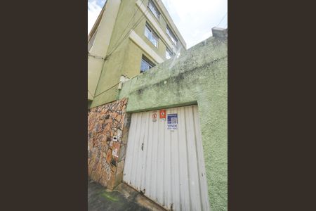 Apartamento à venda com 104m², 3 quartos e 2 vagas Apartamento à venda com 104m², 3 quartos e 2 vagasFachada e placa
