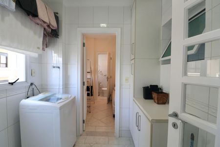 Apartamento para alugar com 183m², 4 quartos e 2 vagas Apartamento para alugar com 183m², 4 quartos e 2 vagasÁrea de Serviço