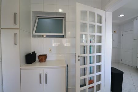 Apartamento para alugar com 183m², 4 quartos e 2 vagas Apartamento para alugar com 183m², 4 quartos e 2 vagasÁrea de Serviço
