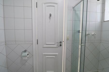 Apartamento para alugar com 183m², 4 quartos e 2 vagas Apartamento para alugar com 183m², 4 quartos e 2 vagasBanheiro Suíte 1