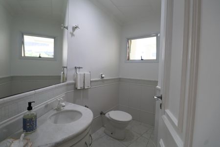 Apartamento para alugar com 183m², 4 quartos e 2 vagas Apartamento para alugar com 183m², 4 quartos e 2 vagasLavabo