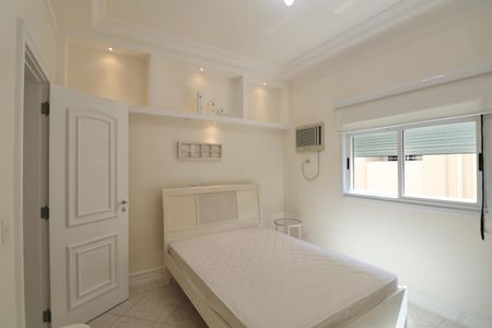 Apartamento para alugar com 183m², 4 quartos e 2 vagas Apartamento para alugar com 183m², 4 quartos e 2 vagasQuarto Suíte 2