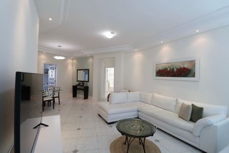 Apartamento para alugar com 183m², 4 quartos e 2 vagas Apartamento para alugar com 183m², 4 quartos e 2 vagasSala
