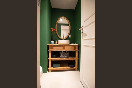 Apartamento à venda com 231m², 4 quartos e 3 vagasLavabo