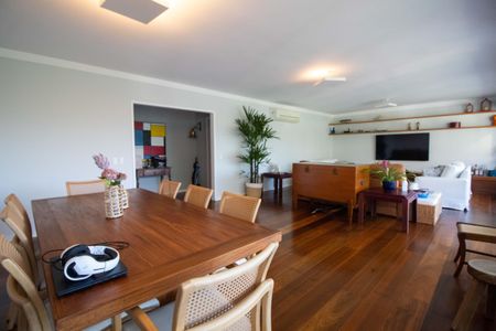 Apartamento à venda com 231m², 4 quartos e 3 vagasSala