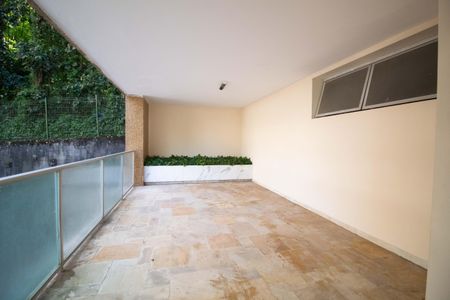 Apartamento à venda com 231m², 4 quartos e 3 vagasÁrea comum