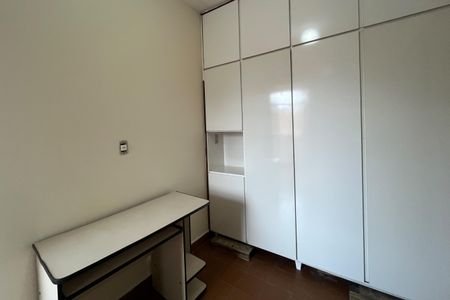 Apartamento para alugar com 158m², 3 quartos e 1 vagaQuarto de Serviço