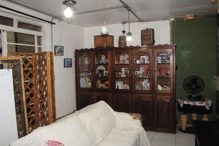 Casa à venda com 98m², 2 quartos e sem vagaSala