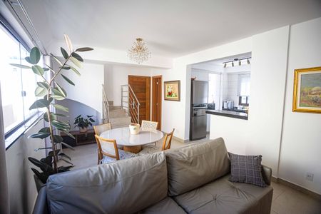 Apartamento à venda com 190m², 3 quartos e 3 vagasSala