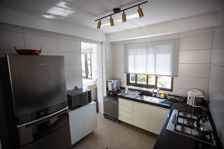 Apartamento à venda com 190m², 3 quartos e 3 vagasCozinha