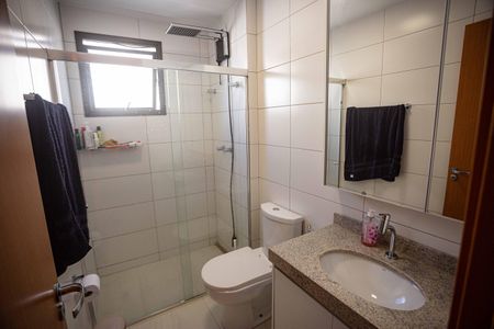 Apartamento à venda com 190m², 3 quartos e 3 vagasBanheiro da Suíte
