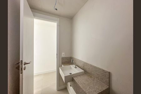 Apartamento à venda com 167m², 3 quartos e 1 vaga Apartamento à venda com 167m², 3 quartos e 1 vagaLavabo